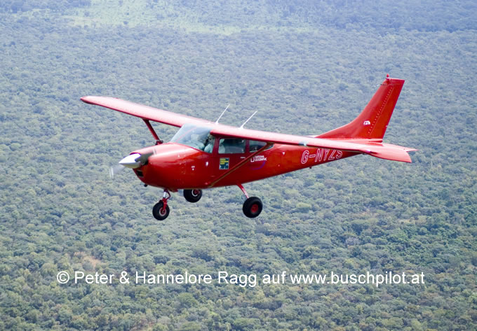 Peters Cessna 182 G-NYZS