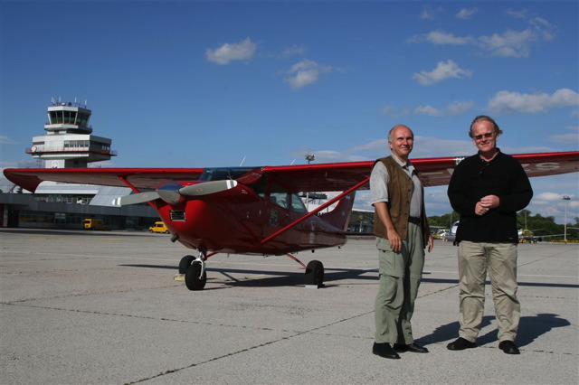 Christoph Barszczewski, Peter Ragg, Cessna 182, Buschflugzeug, Buschpilot, Afrika, Traumberuf, Event, Buchpräsentation, Flughafen Linz