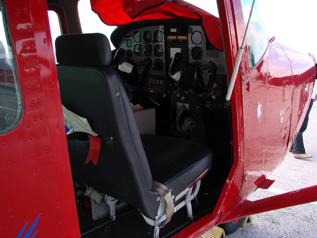 Cessna, 182, Cockpit, Buschpilot, Afrika, Traumberuf, Event, Buchpräsentation, Flughafen Linz, Buschflugzeug, Cessna 182