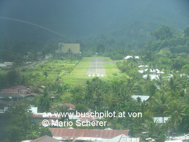 Bildgalerie Buschpilot Mario Scherer in Papua Neuguinea